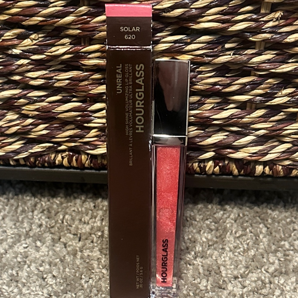 Hourglass Unreal Lip Gloss in Solar